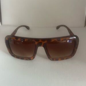 Women’s Large Leopard Square Tinted Lens Leopard  Sunglasses New